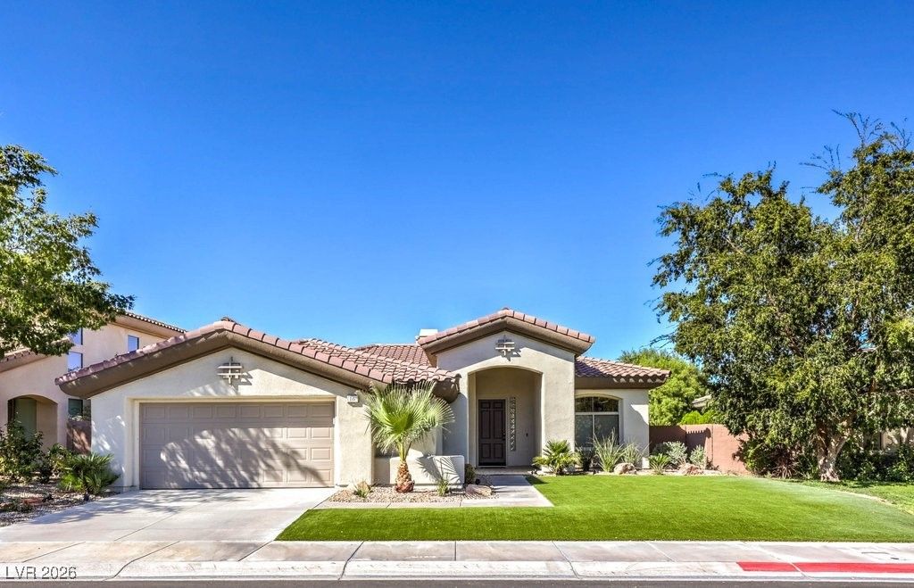 16 Holston Hills Road, Henderson, NV 89052