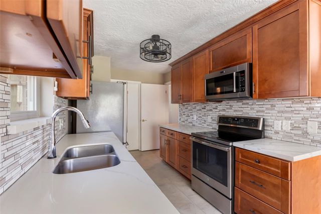 16307 Spinnaker Drive, Crosby, TX 77532