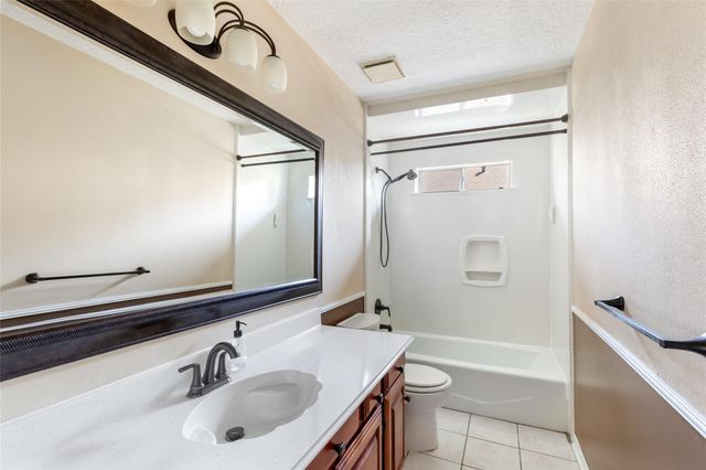 16307 Spinnaker Drive, Crosby, TX 77532