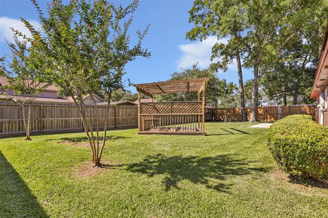 16307 Spinnaker Drive, Crosby, TX 77532