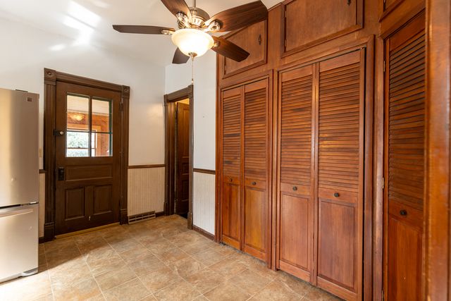 3212 Clinton Avenue, Berwyn, IL 60402