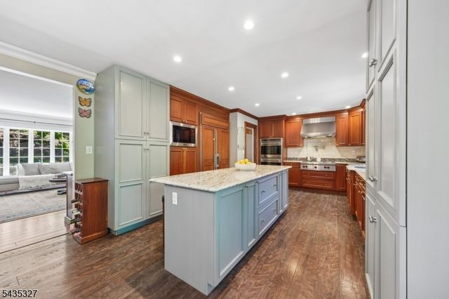 2659 Deer Path, Scotch Plains Twp., NJ 07076