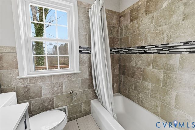 1618 Havenwood Dr, Henrico, VA 23238