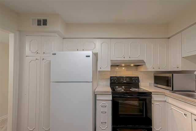 7600 Burgoyne Road 248, Houston, TX 77063