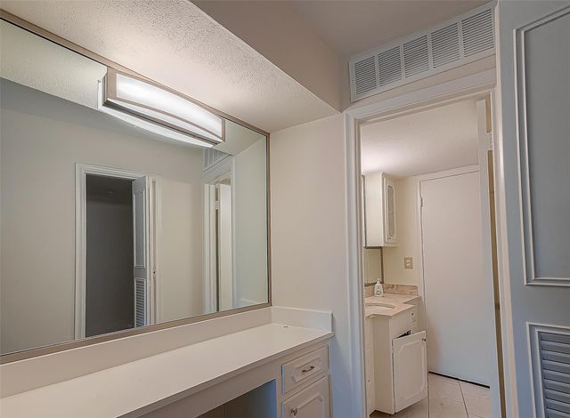 7600 Burgoyne Road 248, Houston, TX 77063