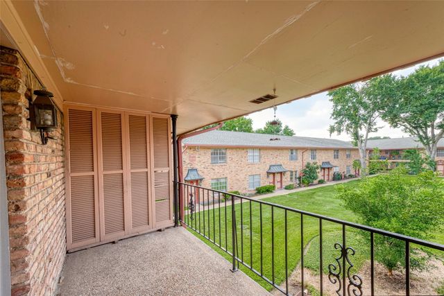 7600 Burgoyne Road 248, Houston, TX 77063