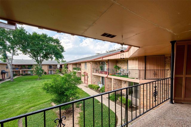 7600 Burgoyne Road 248, Houston, TX 77063