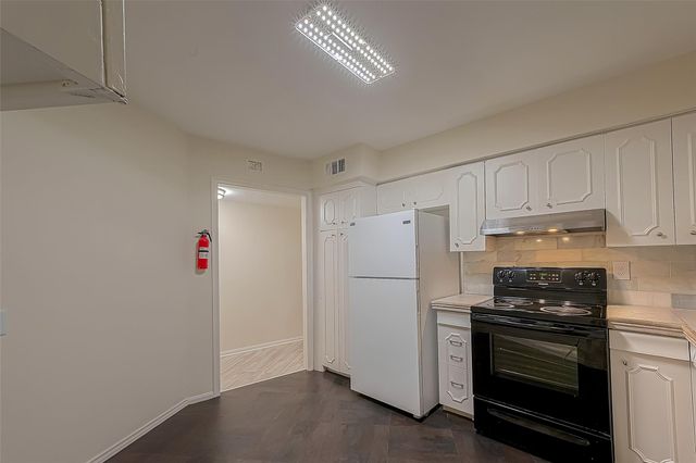 7600 Burgoyne Road 248, Houston, TX 77063