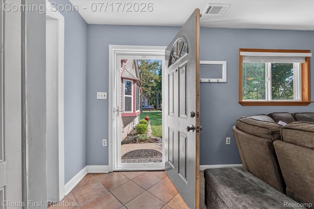 36852 Chase Street, Romulus, MI 48174