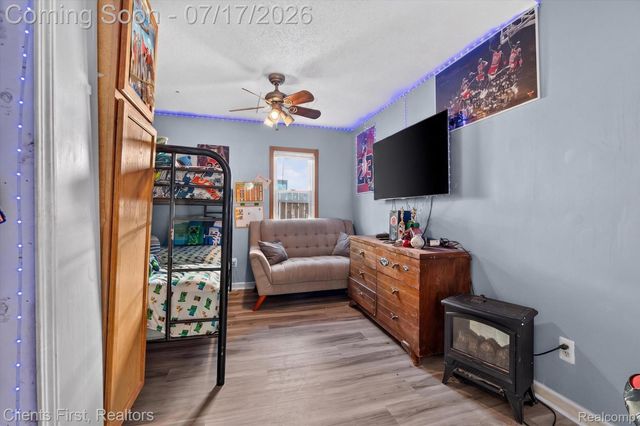 36852 Chase Street, Romulus, MI 48174