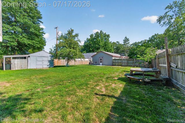 36852 Chase Street, Romulus, MI 48174