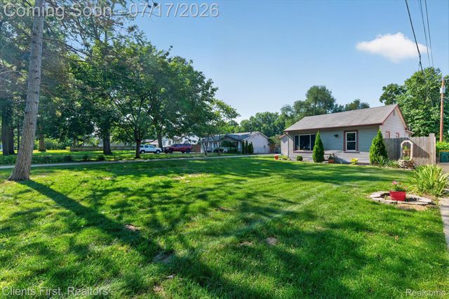 36852 Chase Street, Romulus, MI 48174