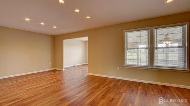 18-A Thomas Paine Drive, Monroe, NJ 08831