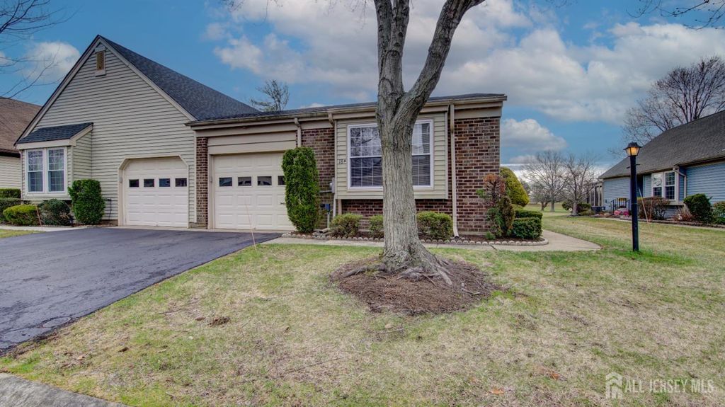 18-A Thomas Paine Drive, Monroe, NJ 08831