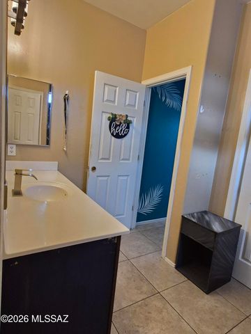 6958 S Camino Secreto, Tucson, AZ 85746