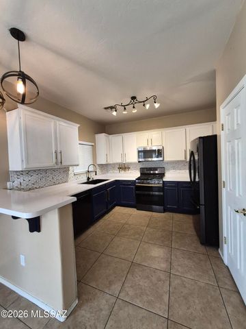 6958 S Camino Secreto, Tucson, AZ 85746