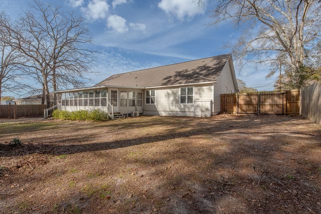 301 Candlewood Drive, Enterprise, AL 36330