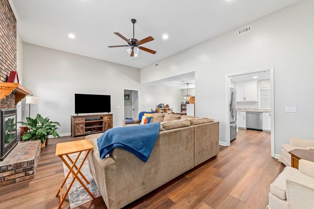 301 Candlewood Drive, Enterprise, AL 36330