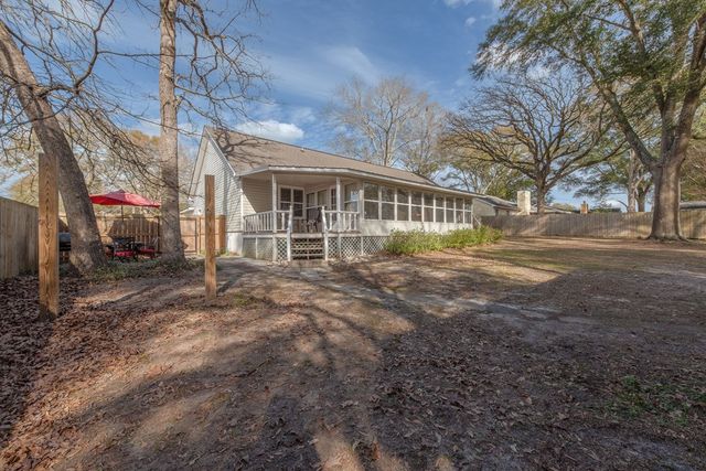 301 Candlewood Drive, Enterprise, AL 36330