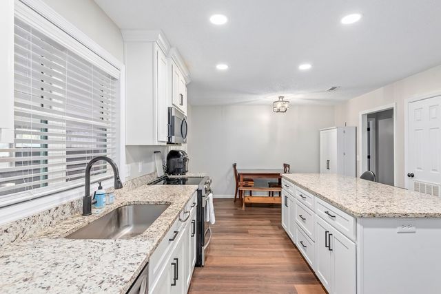 301 Candlewood Drive, Enterprise, AL 36330