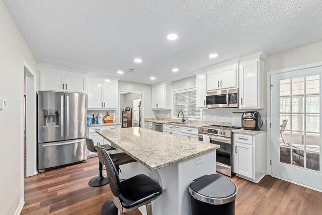 301 Candlewood Drive, Enterprise, AL 36330