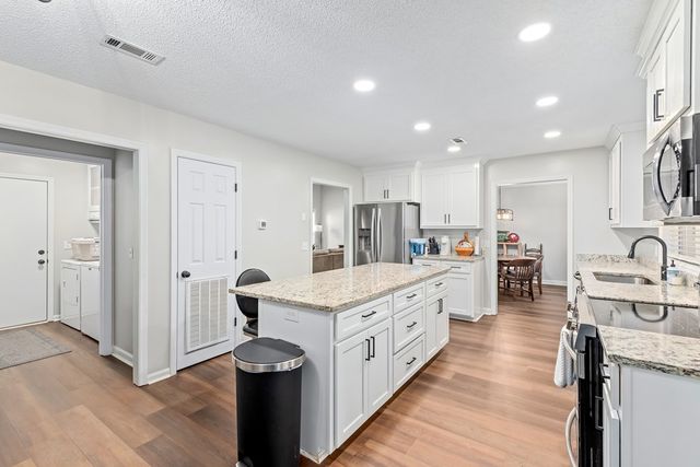 301 Candlewood Drive, Enterprise, AL 36330