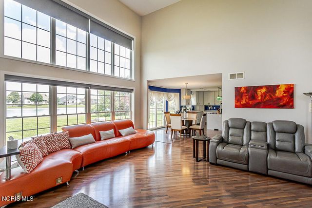 14740 Lake Meadows Drive, Perrysburg, OH 43551