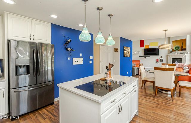 14740 Lake Meadows Drive, Perrysburg, OH 43551