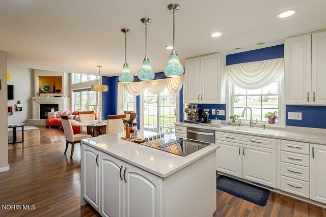 14740 Lake Meadows Drive, Perrysburg, OH 43551