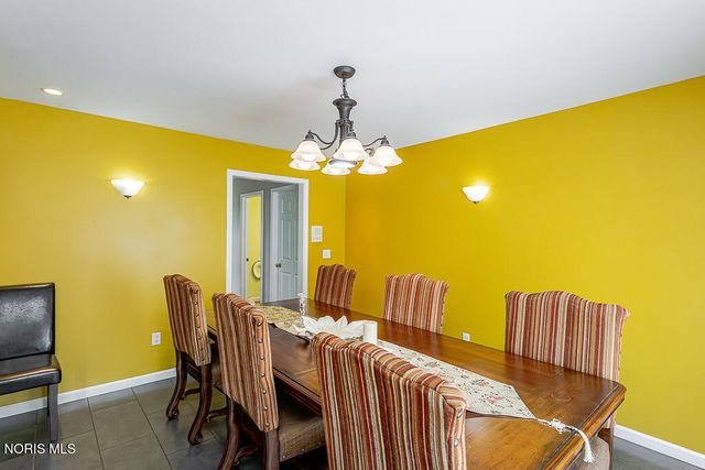14740 Lake Meadows Drive, Perrysburg, OH 43551