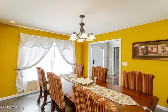 14740 Lake Meadows Drive, Perrysburg, OH 43551