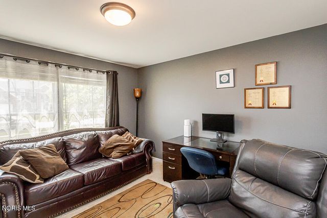 14740 Lake Meadows Drive, Perrysburg, OH 43551