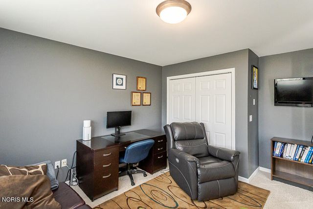 14740 Lake Meadows Drive, Perrysburg, OH 43551