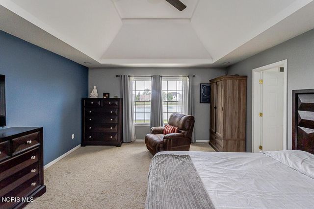14740 Lake Meadows Drive, Perrysburg, OH 43551