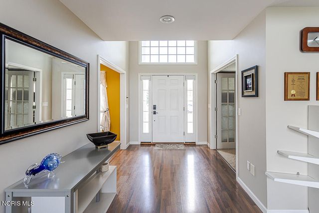 14740 Lake Meadows Drive, Perrysburg, OH 43551