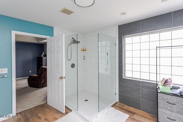 14740 Lake Meadows Drive, Perrysburg, OH 43551