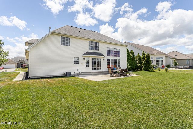14740 Lake Meadows Drive, Perrysburg, OH 43551