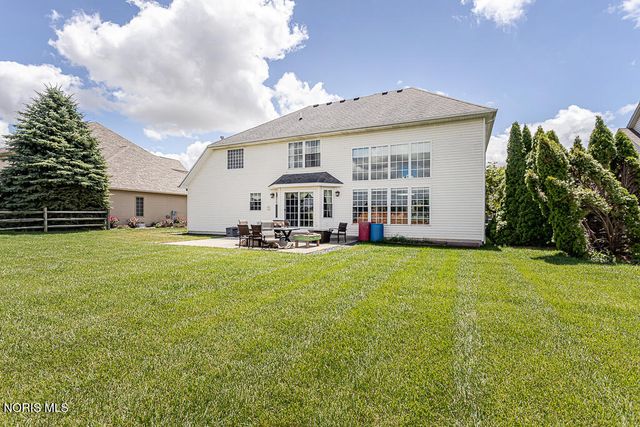 14740 Lake Meadows Drive, Perrysburg, OH 43551