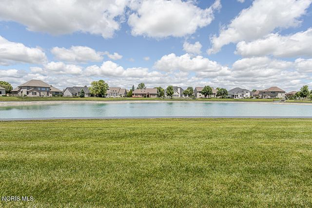 14740 Lake Meadows Drive, Perrysburg, OH 43551