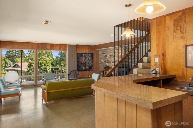 9226 SE 60th Street, Mercer Island, WA 98040
