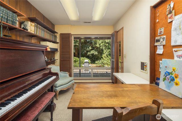 9226 SE 60th Street, Mercer Island, WA 98040