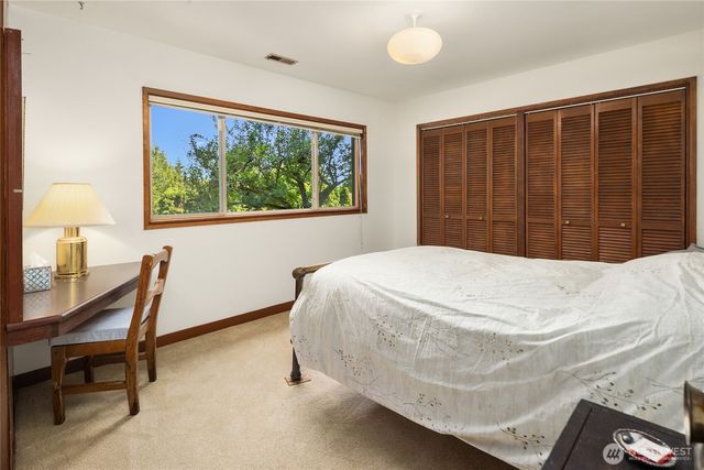 9226 SE 60th Street, Mercer Island, WA 98040