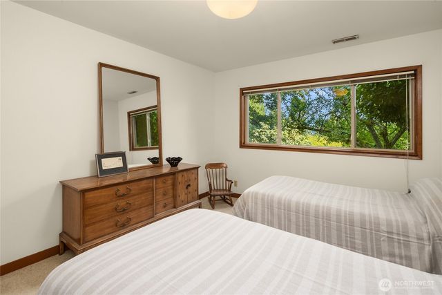 9226 SE 60th Street, Mercer Island, WA 98040