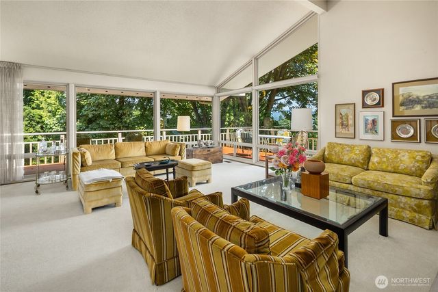 9226 SE 60th Street, Mercer Island, WA 98040