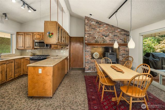 9226 SE 60th Street, Mercer Island, WA 98040