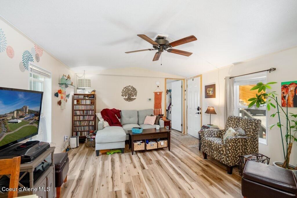 2187 W WINDERMERE AVE, Coeur d'Alene, ID 83815 photo 14