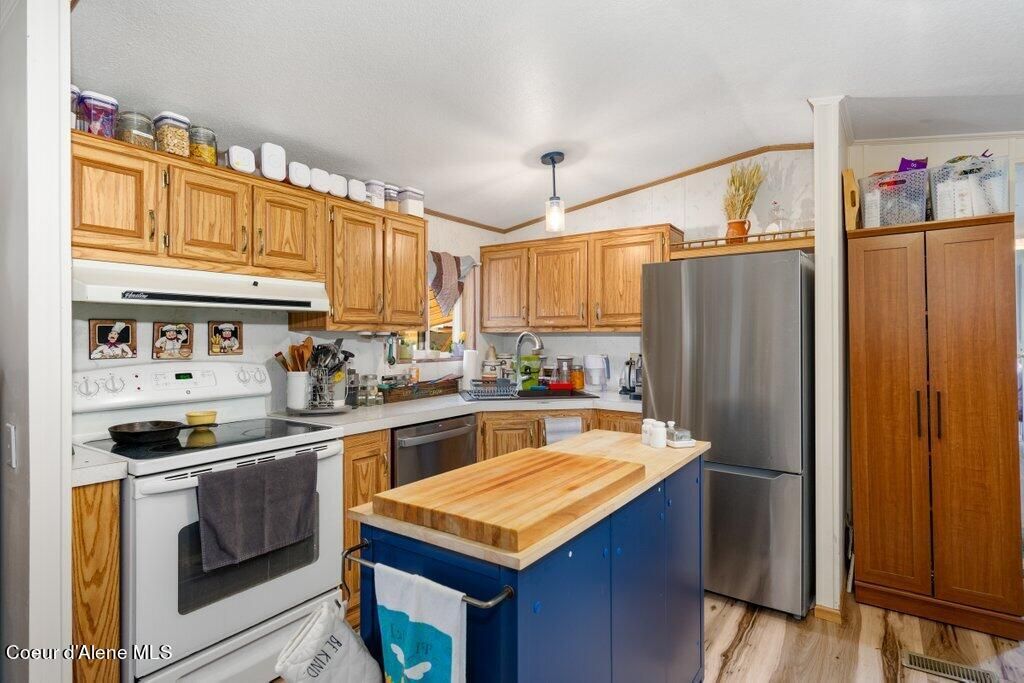 2187 W WINDERMERE AVE, Coeur d'Alene, ID 83815 photo 6