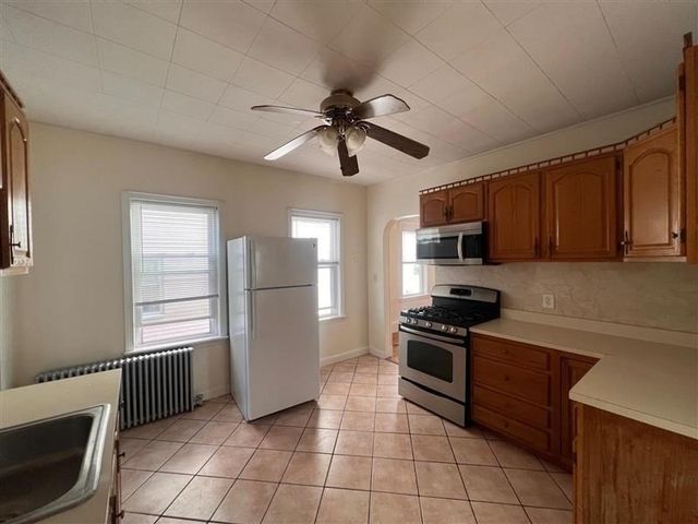 15 5th Street 1, Medford, MA 02155