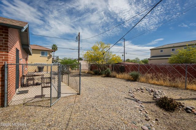 1512 N 3rd Avenue, Tucson, AZ 85705