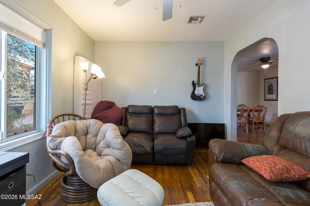 1512 N 3rd Avenue, Tucson, AZ 85705